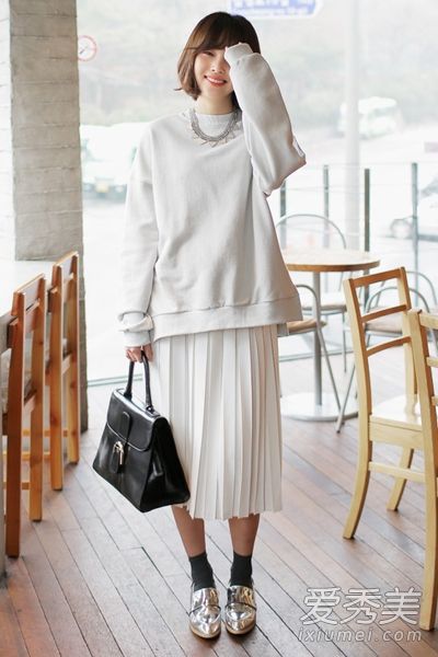 半身裙搭配图片，打造完美的身材比例