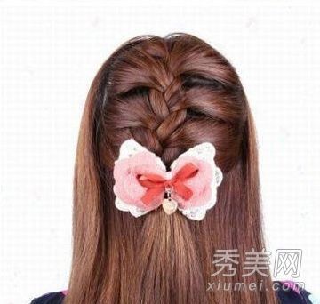 半领结蝎子公主发辫细节