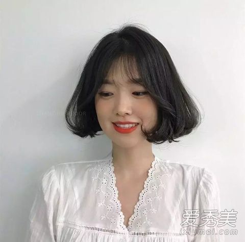 最流行的短发长度是多少?韩国下巴绑BOB的头必须被尝试!