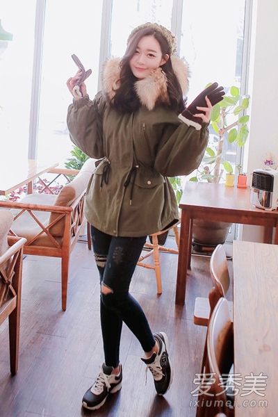 韩版棉袄与紧身裤胖冬季修身搭配