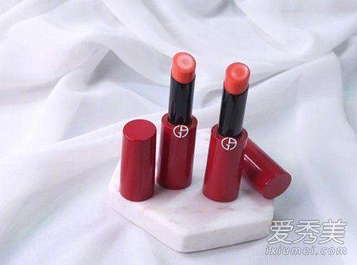阿玛尼口红302颜色测试