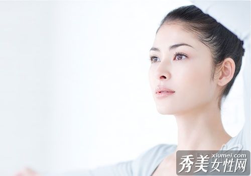正确的面部按摩可以降低视觉年龄