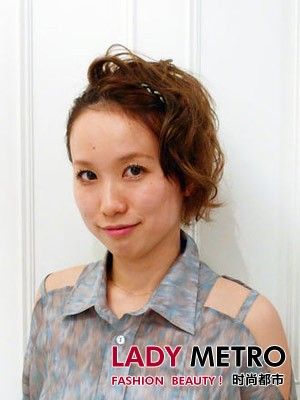 梅雨季节的新鲜头发可以帮助你摆脱潮湿。