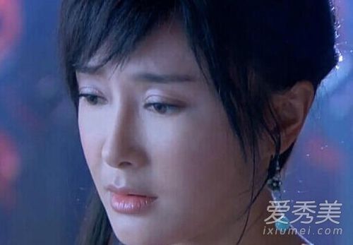 秦岚整容前后变脸女演员的比较研究