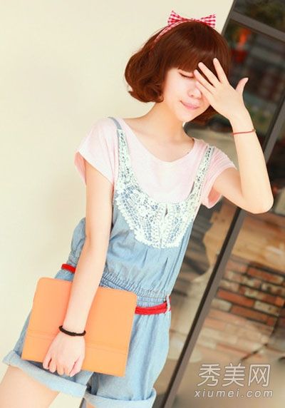 日韩甜美风pk欧美休闲风春夏时尚潮流