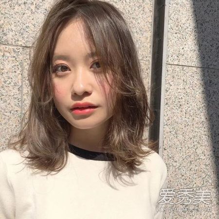 我能在把头发染成棕色后改变它的颜色吗?我需要漂白它吗?