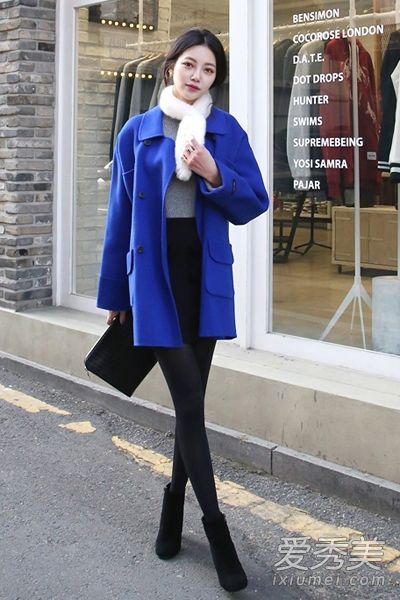 聪明时髦的女性必须有一件蓝宝石外套。