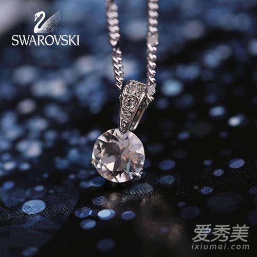 施华洛世奇天使之吻项链多少钱？