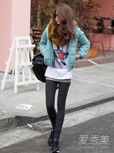 棉袄长裤韩凡儿休闲风格