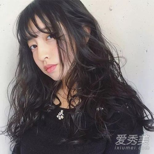 女孩的头发不会被烫伤,她们也没有漂亮的发型。向您推荐这16种款式。