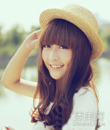 甜美女孩发型设计韩式卷发最浪漫
