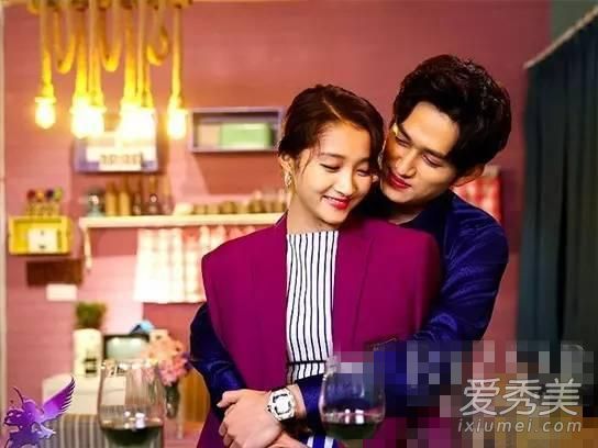 “极光之恋”关小童的发型依然是你放心的美丽女孩路线