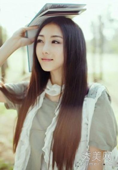 夏天巧穿五角袖遮住扰人的粗壮手臂