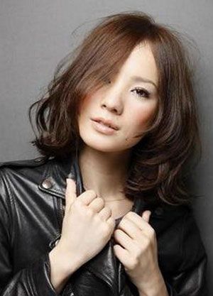 大热天,荷叶清新迷人。