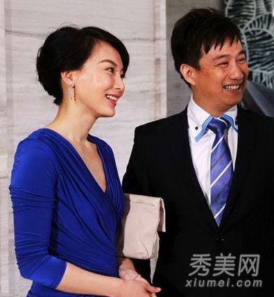 《夫妻用品》很受欢迎,它把陈数的发型学习成了一个优雅的女人。