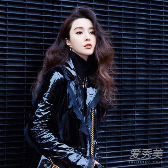 实力提升韩!你应该向叶凡学习,在春天留一头大卷发。