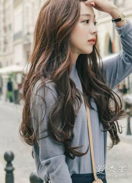 时尚和卷发!2016女生蓬松卷发发型推荐