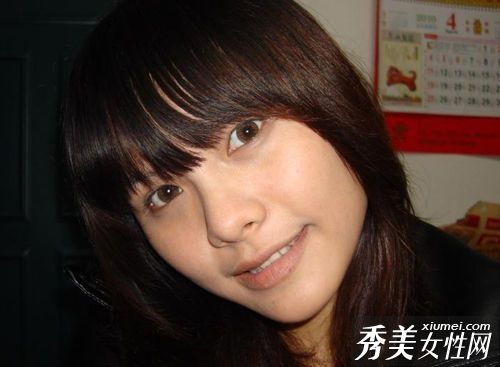 酷感打造个性化摩托车女孩妆