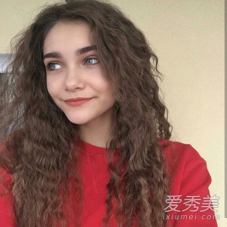 女孩的发型总是有气质的。韩国部门和欧美部门适合你。