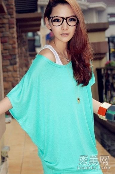 韩帆的大宽松t恤轻松拯救肉妞