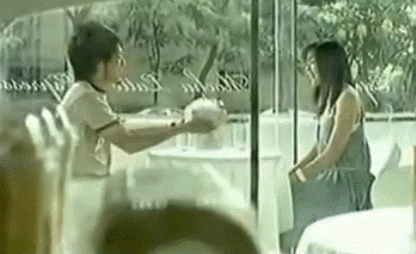 看着不显眼的刘海会影响你的面值吗？这些明星都经历过