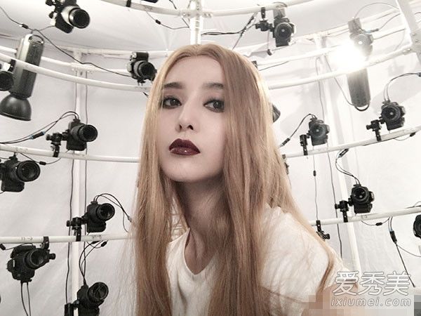 即使是叶凡无法控制的黄金,也让它去吧。今年秋天适合这些发色。
