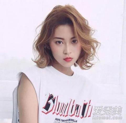 什么发型适合从脖子到肩膀的头发？什么发型适合烫发？