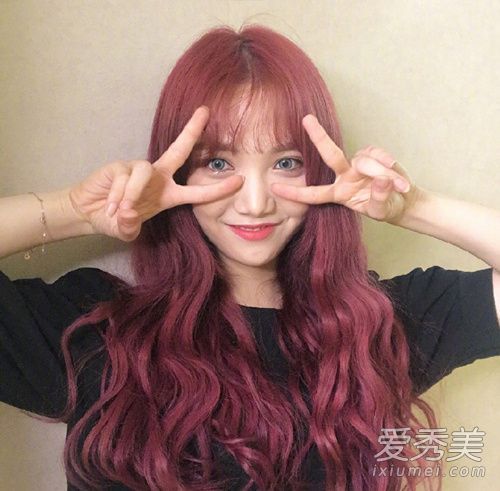 想在夏天脱颖而出吗?从特殊的发色开始