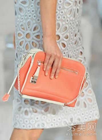 小巧精致的手包百搭优雅气质