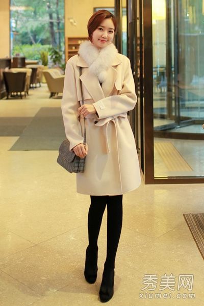 外套+围巾保暖时尚，打造好品味