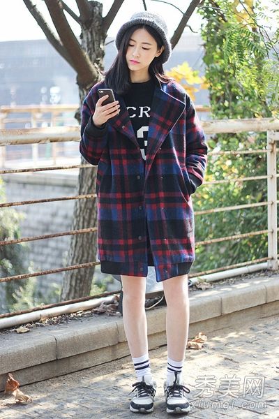 复古小清新风格格子外套