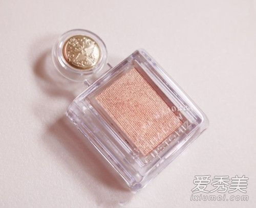 资生堂的爱情镜单色眼影怎么样?