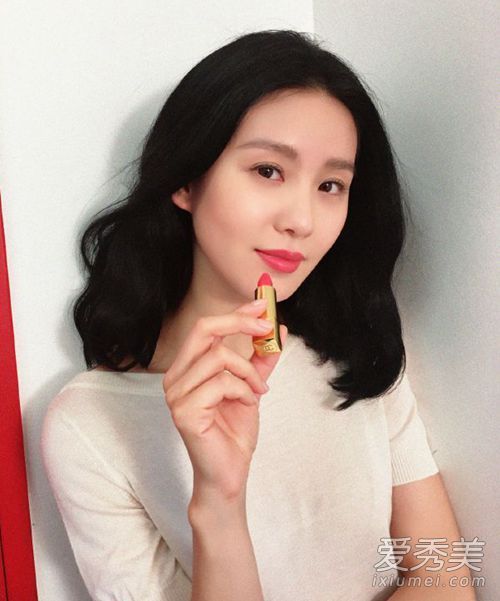 刘师师终于在10岁的时候放弃了“美容线”!