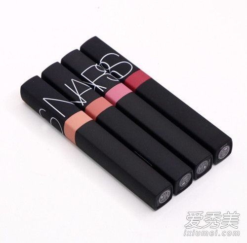 奈斯新年限量热液体唇彩测试