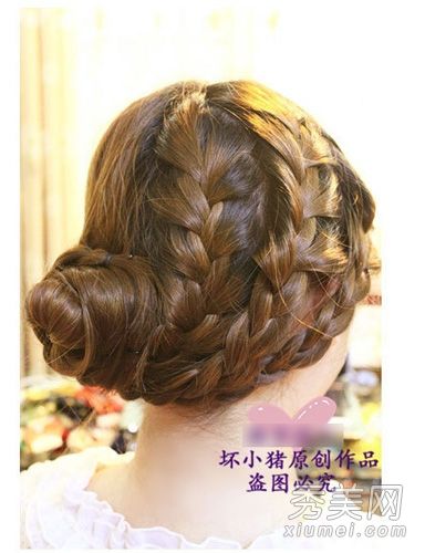 范发辫的盘发历程彰显出美的气质