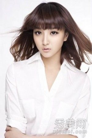 “宝贝妈妈，宝贝女儿”流行三姐妹时尚发胶