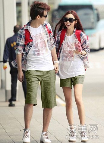 新的夏装甜蜜地旅行,表达对彼此的爱