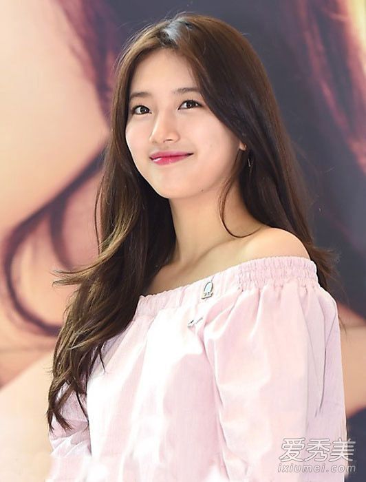 自然体积应该拉直?你不知道微卷发是ta的最佳搭配吗?