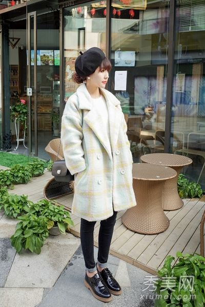 如何搭配一件长外套，使它更时尚