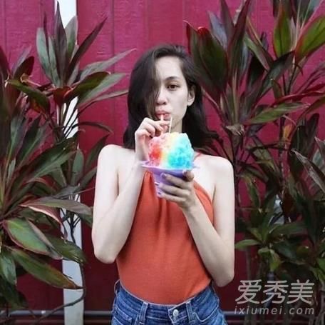 甜美冰冷的锁骨发是今秋和今冬最合适的发型!