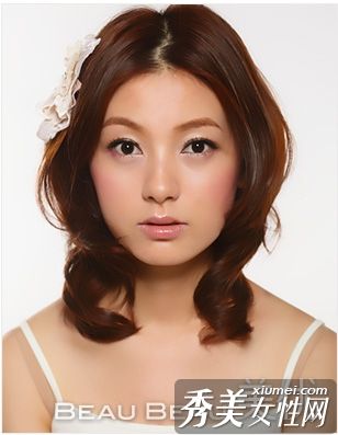 多彩下眼睑化妆节提升人气