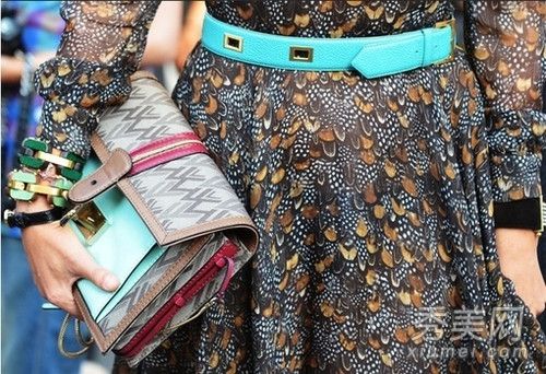 跳出单色!本季十大手袋