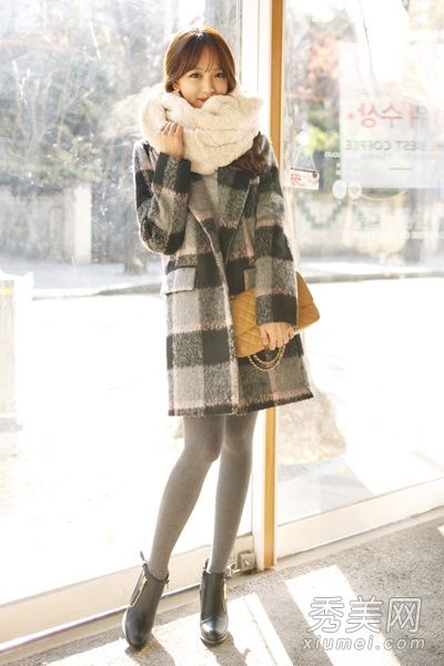 格子外套清新搭配穿着女性化风格