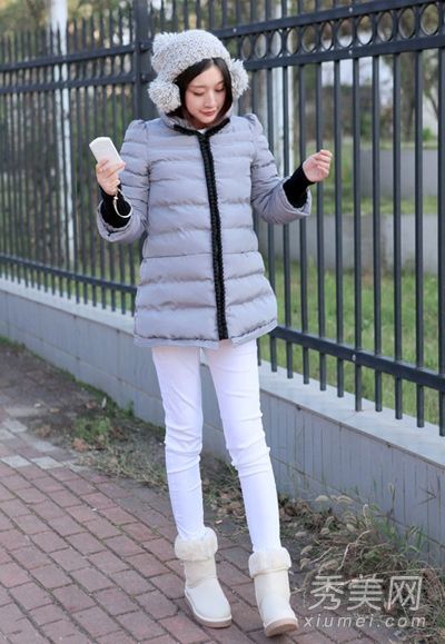 羽绒服配紧身裤更时尚