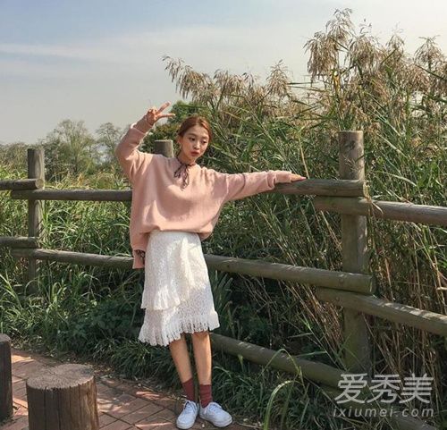 混合搭配鲜艳的颜色，让你的春天变得美丽！