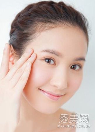 祛斑:雀斑、黄褐斑和晒斑一个接一个被打破。