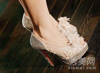 美丽始于脚14高跟鞋装扮春天