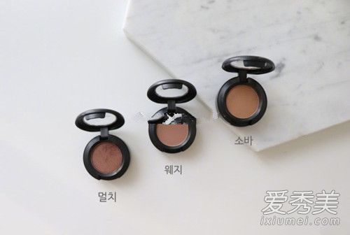 mac眼影最常见的颜色是什么?