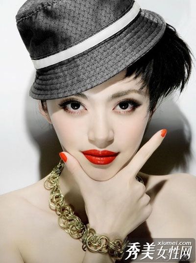 谁是最美丽的红唇明星?