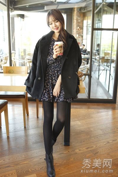 羊毛大衣和连衣裙让你变得美丽而不冷不热。